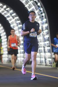 BIB: 41236
                            <button type="button" onclick="openModal(20371749)" class="btn btn-primary btn-sm float-right btn-popup" data-toggle="modal" data-target=".modal-high-quality">
                        <i class="fas fa-shopping-cart"></i> Add to Cart
                    </button>
                                            <button type="button" onclick="isThisMe(20371749, true)" class="btn btn-success btn-sm float-right btn-popup btn-isme hidden" data-toggle="tooltip" data-placement="bottom" title="นี่คือรูปของคุณใช่ไหม คลิกที่นี่เพื่อเอาเข้าอัลบั้ม">
                        <i class="fas fa-plus"></i> Add to album
                    </button>
                    <button type="button" onclick="isThisMe(20371749, false)" class="btn btn-warning btn-sm float-right btn-popup btn-isnotme hidden">
                        <i class="fas fa-ban"></i> Remove from album
                    </button>